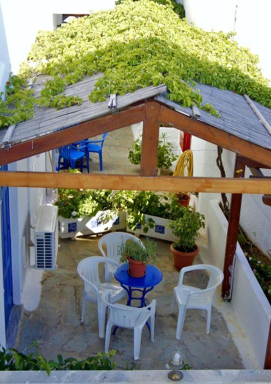 Idroussa Apartment Batsi  Ngoại thất bức ảnh